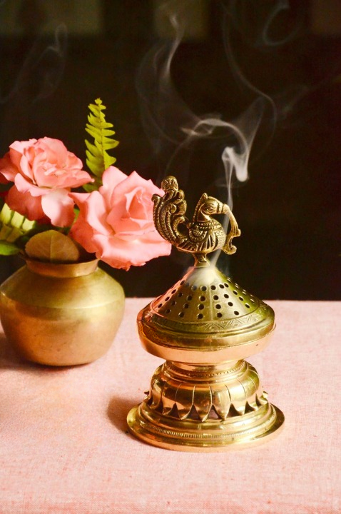 Annapakshi Incense Holder