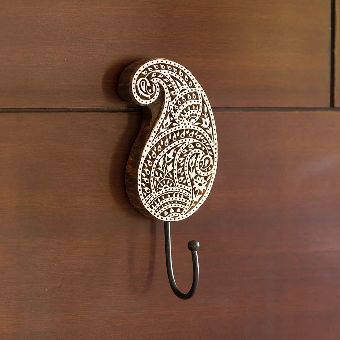 Pleasant Paisley Hand-Carved Block Wall Hook & Towel Holder In Sheesham Wood