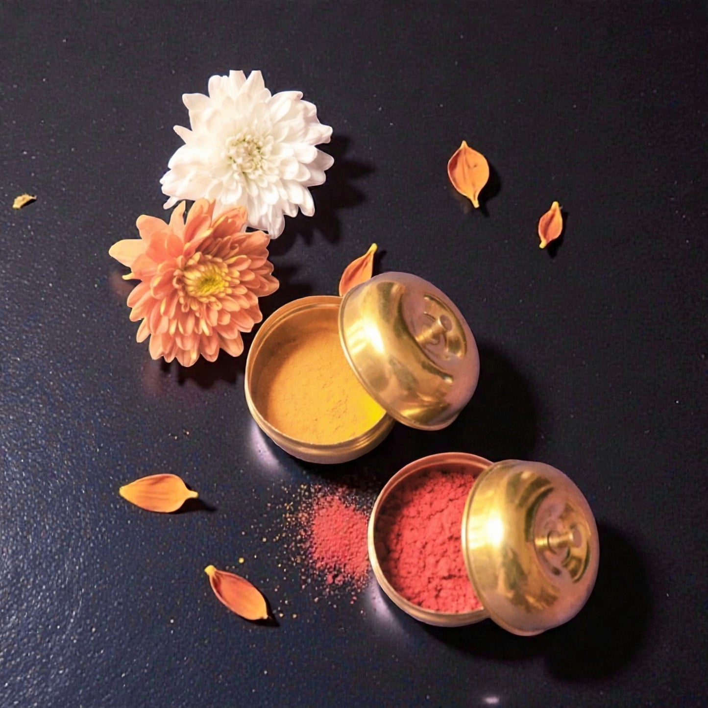 Saumya Pasupu-Kumkuma Bharina Set with Tray