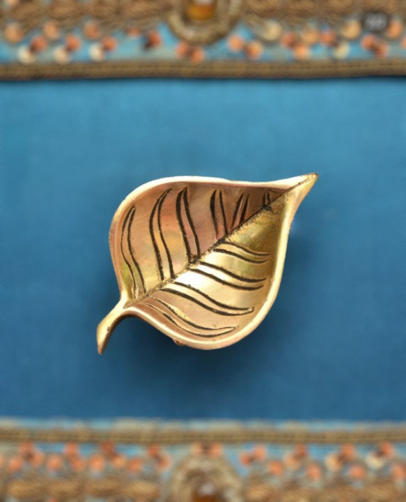 Peepal Leaf Brass Diya